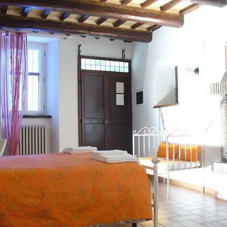 Vico Del Poeta Couette-café Assise