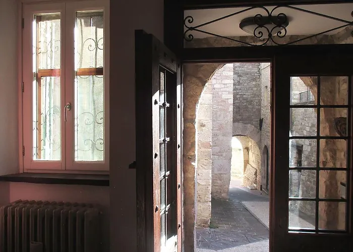 Vico Del Poeta 3* Assisi